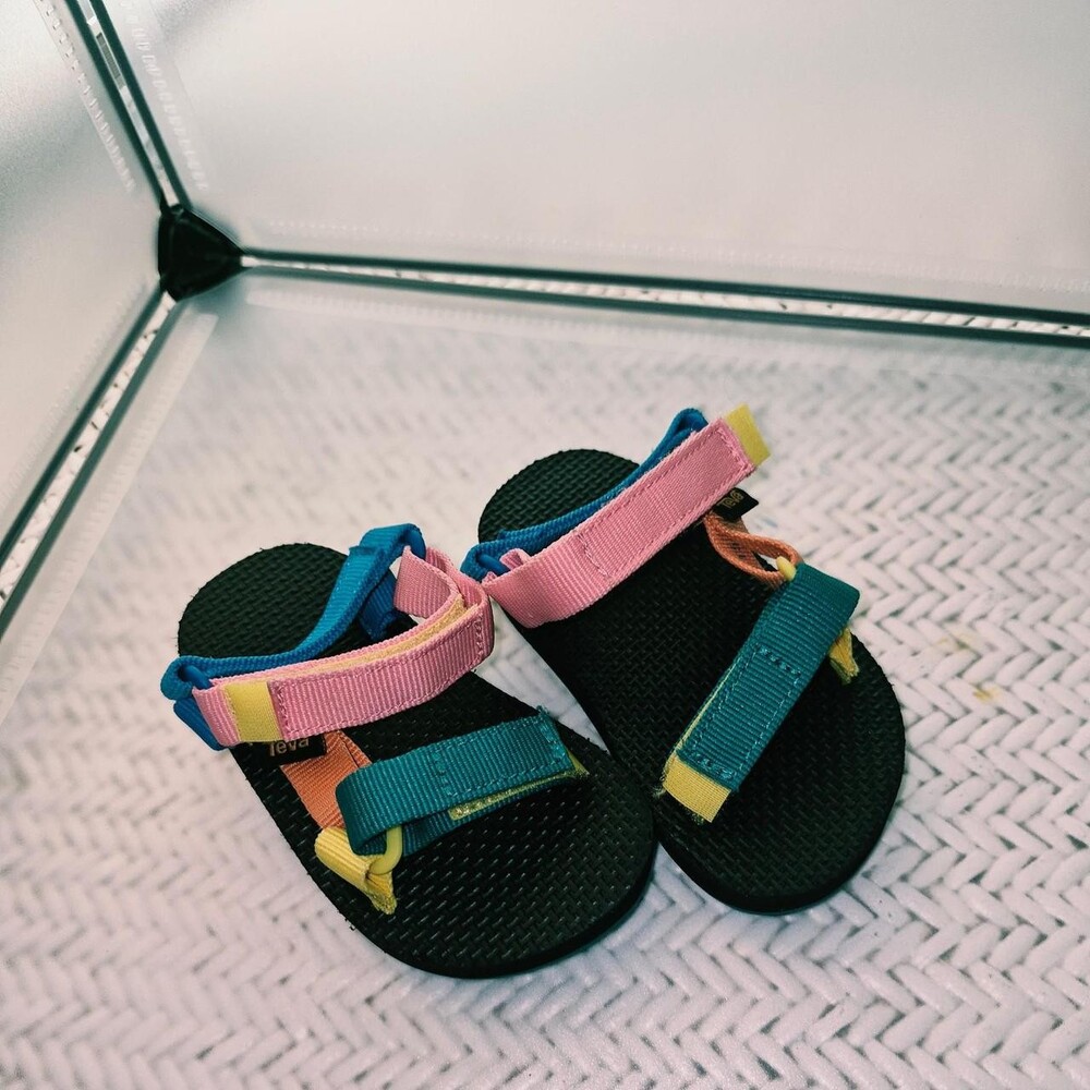 Teva kids sandals in multi-colored straps on black sole, size 5 #teva #kids